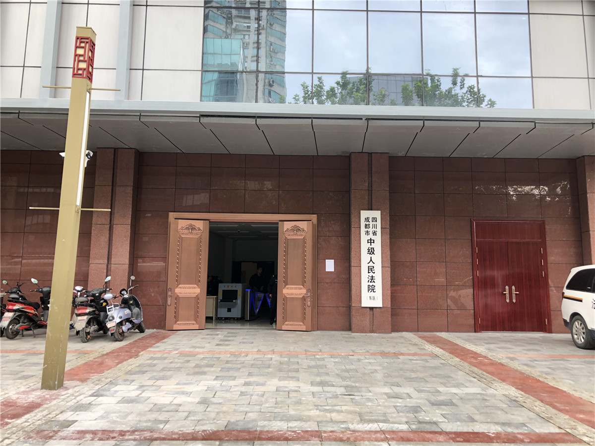 2022年6月6日冠领拆迁补偿纠纷律师到四川成都市办案