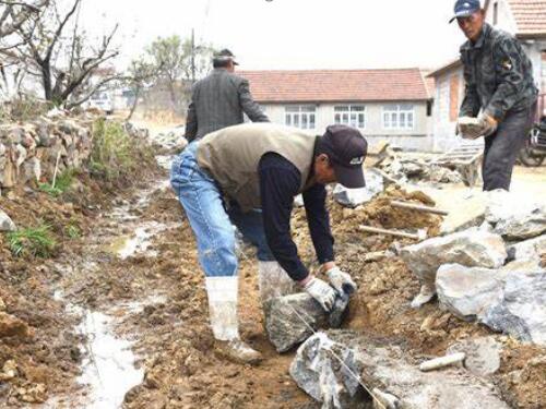 农村修路搬迁律师-因修建道路造成的居民搬迁要予以补偿吗