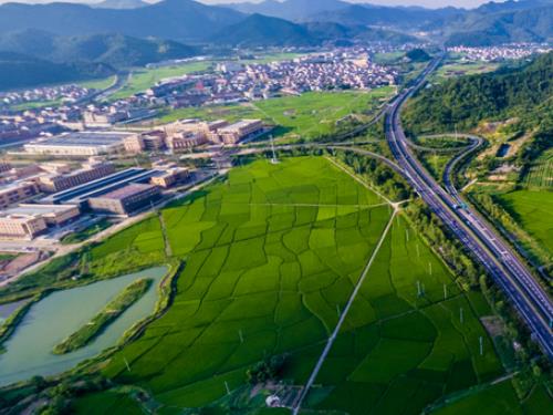 【征地公告】山东淄博高青县拟征5.7公顷农用地用于公路建设，补偿标准为90万元/公顷