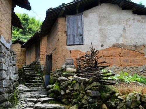 河南违建房屋拆除律师-农村宅基地未批新建被强制拆除如何维权