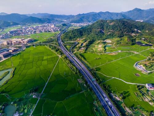 广东征地补偿律师-土地征收中的拆迁补偿标准是什么