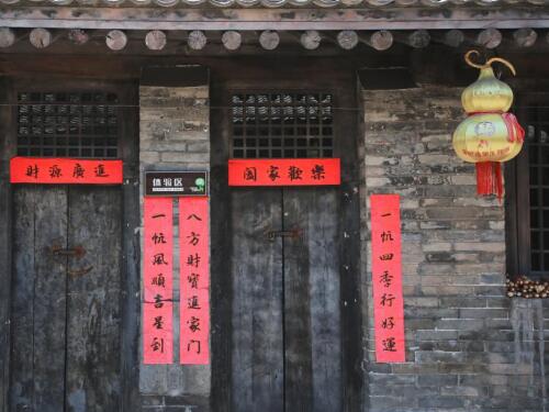 湖南拆迁补偿律师-因六旬老太已外嫁给予不合理的拆迁补偿怎么办